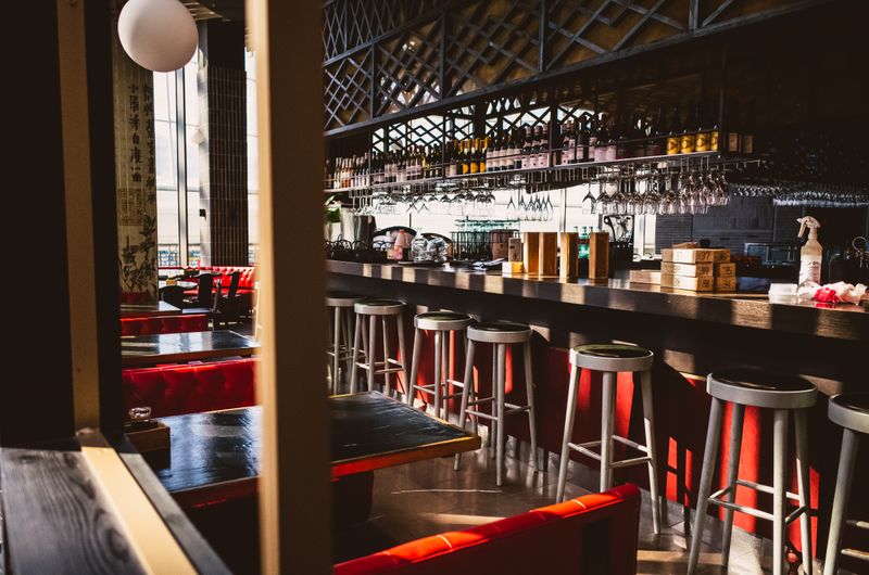 Starbird chicken bar counter area with stylish modern design